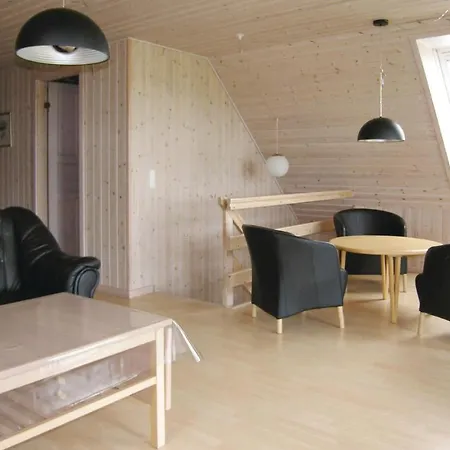 5 Bedroom Beautiful In Tranekaer Holiday home Lohals