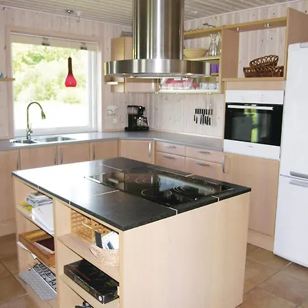 5 Bedroom Beautiful Home In Tranekaer Tranekaer