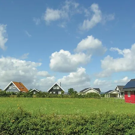 5 Bedroom Beautiful Home In Tranekaer